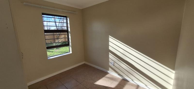 To Let 2 Bedroom Property for Rent in Fairview Golf Estate Western Cape